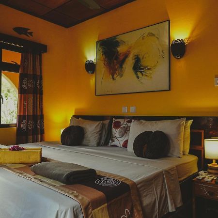 Anse Kerlan Beach Chalets Экстерьер фото