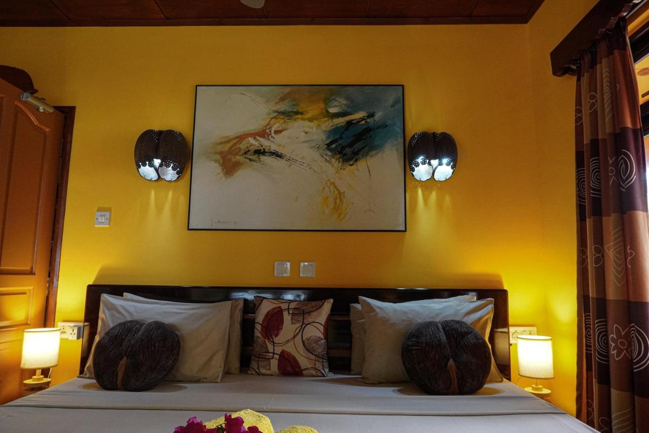 Anse Kerlan Beach Chalets Экстерьер фото
