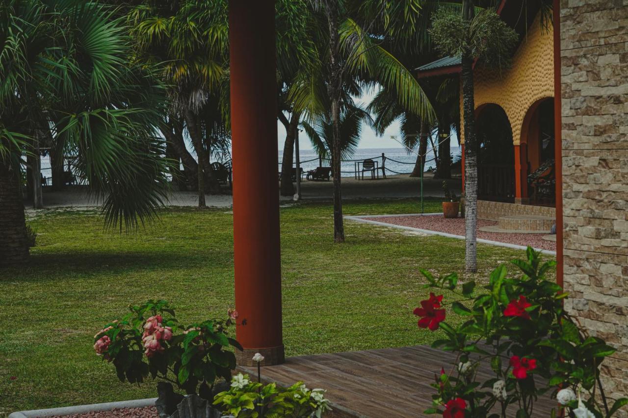 Anse Kerlan Beach Chalets Экстерьер фото