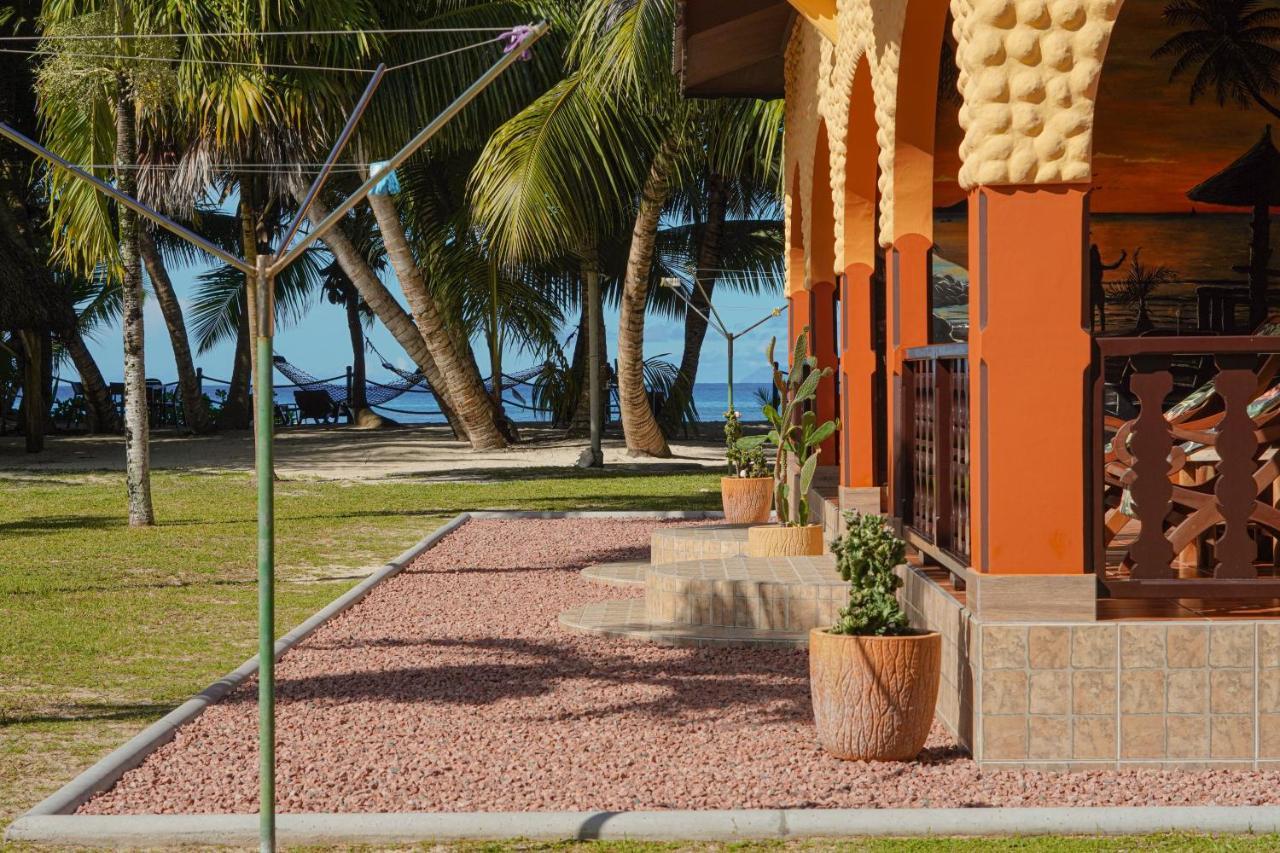Anse Kerlan Beach Chalets Экстерьер фото