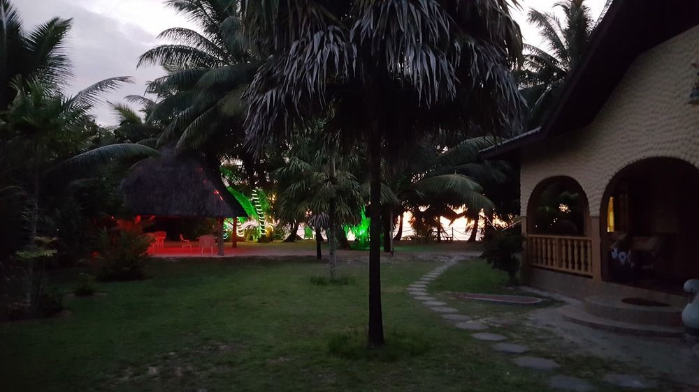 Anse Kerlan Beach Chalets Экстерьер фото