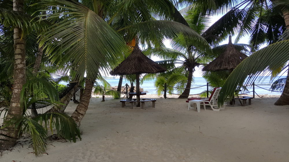 Anse Kerlan Beach Chalets Экстерьер фото